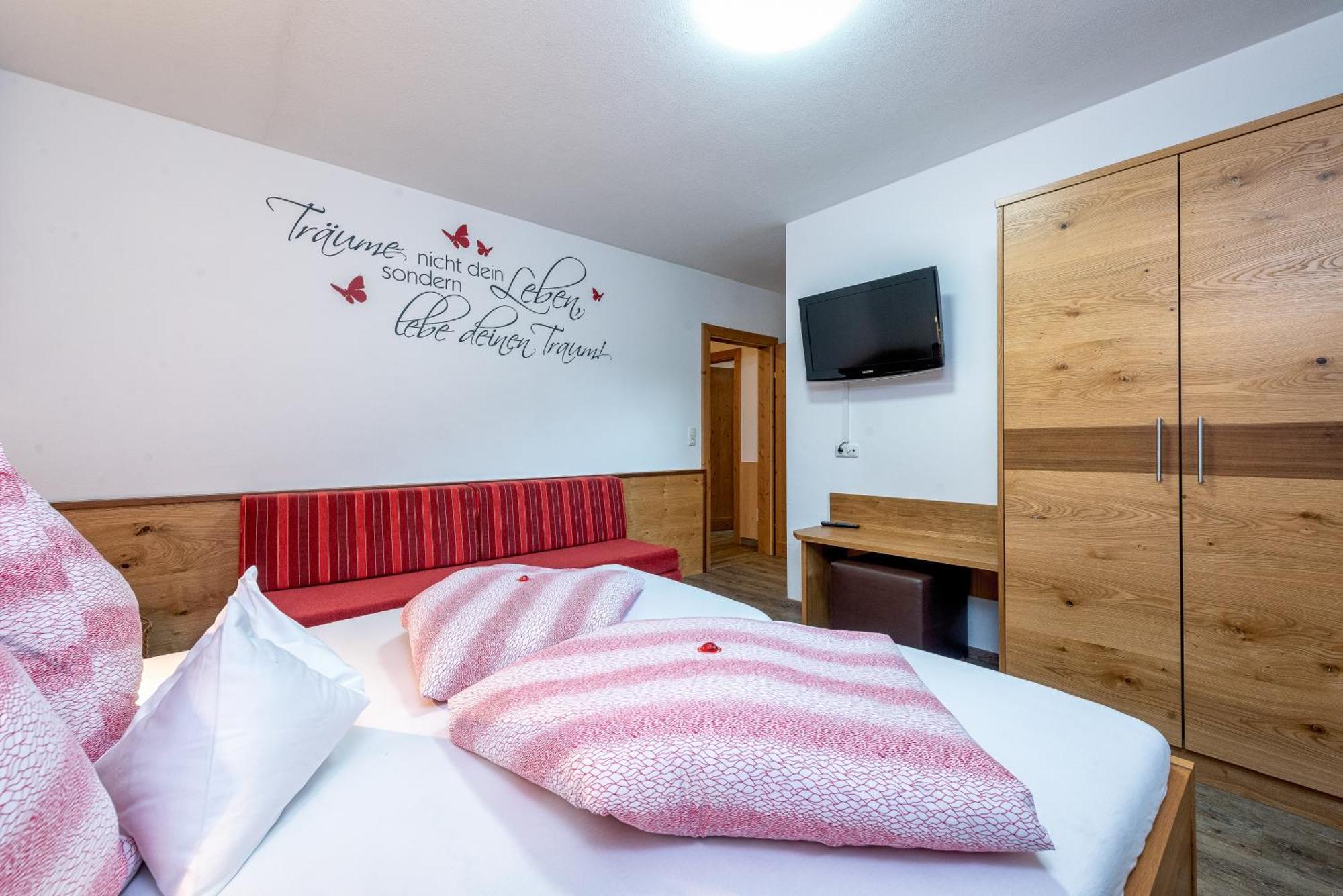 Alpenliving Apartment Mayrhofen Exterior photo